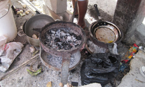 Haitian charcoal cook stove